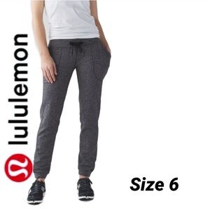 Lululemon Base Runner Pant size 6 heathered black/ grey​​